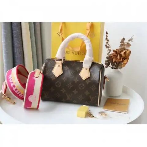 Fashionrepsfam ru 2110DJ0060 Bags LV 0825